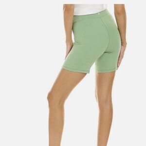 We Wore What Women's Size Large Green Athleisure High Rise 6" Biker Shorts